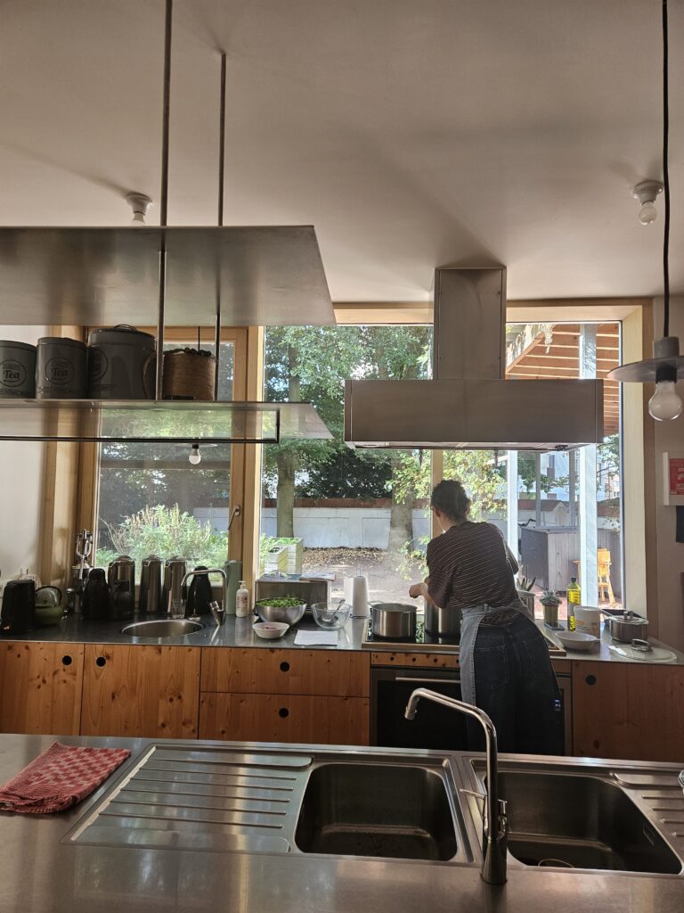 Demenz.Liebe, Huis Perrekes, kleinstrukturiert